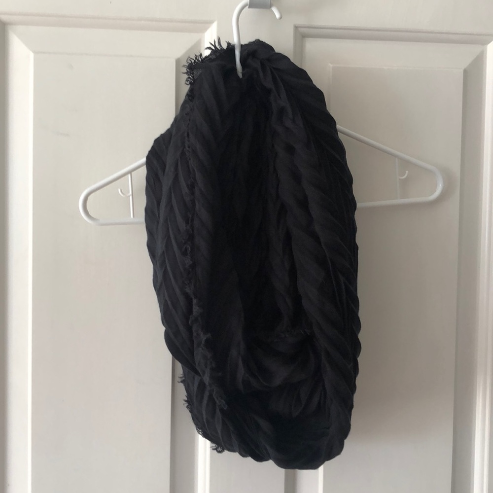 Black infinity scarf